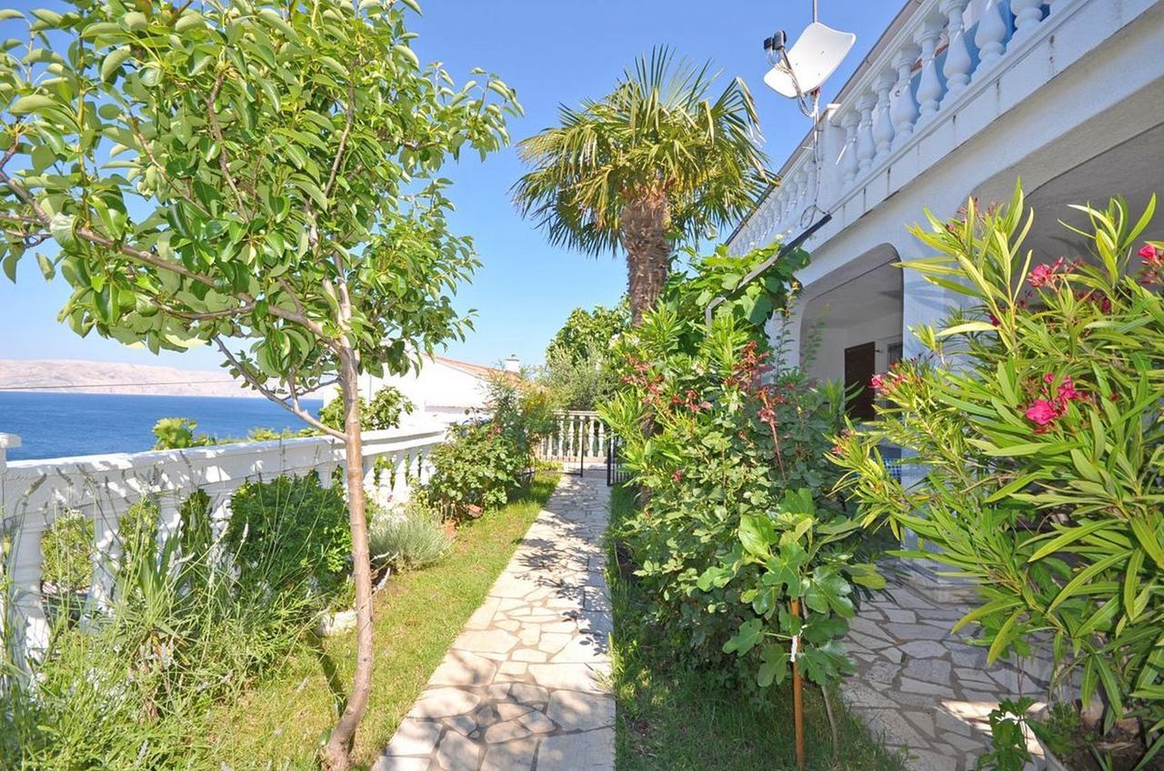 Apartments Lucia Senj  Buitenkant foto
